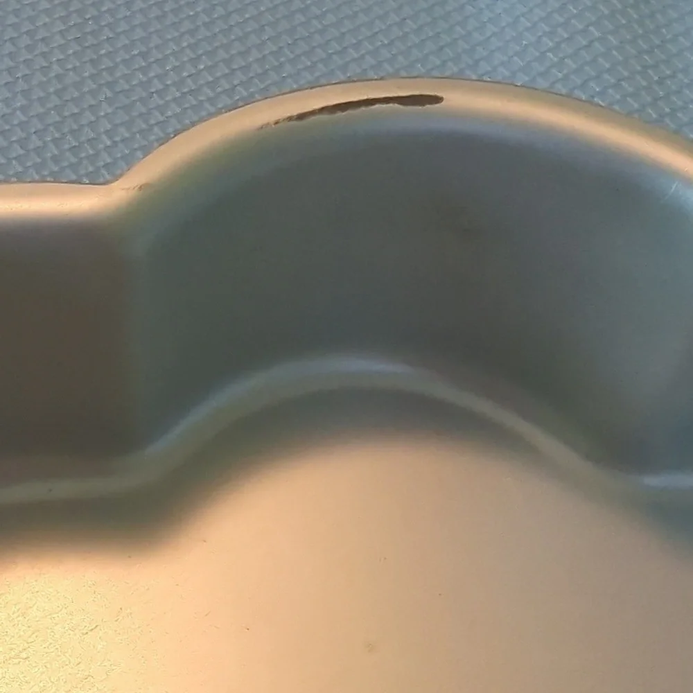 Flower pan by Wilton